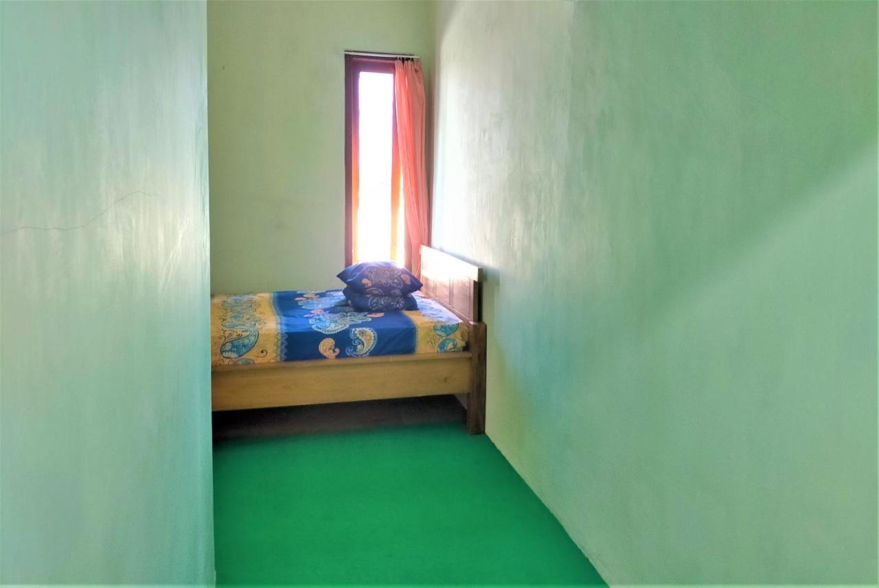 Cheap Inn Banyuwangi Banyuwangi  Luaran gambar